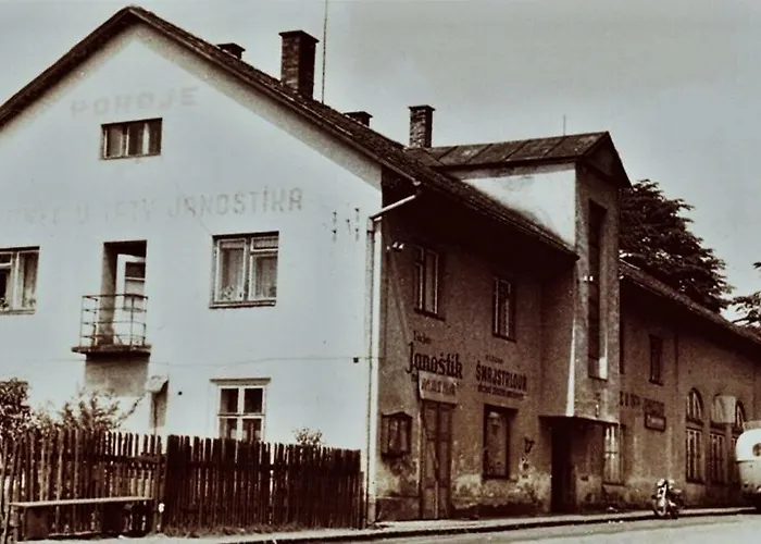 Janostik 3*